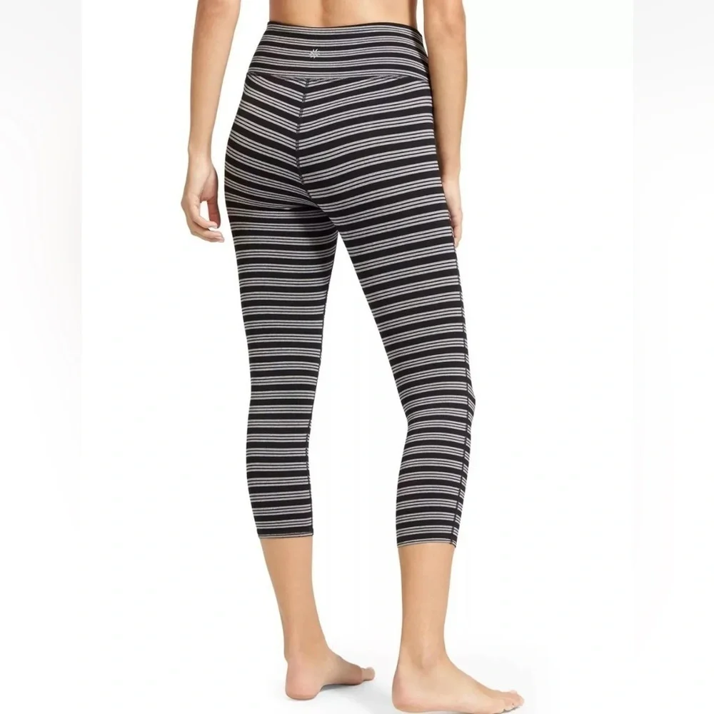 Athleta Grey High Rise Stripe Chaturanga Capri Yoga Fitness Pant #591368